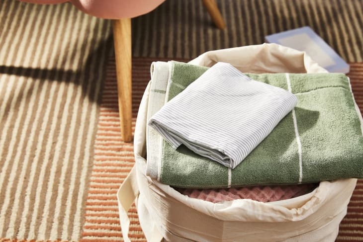 Sheets and towels hotsell